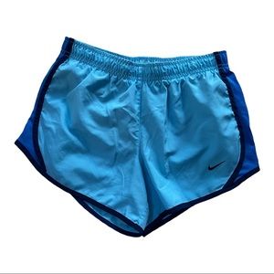 girls nike shorts